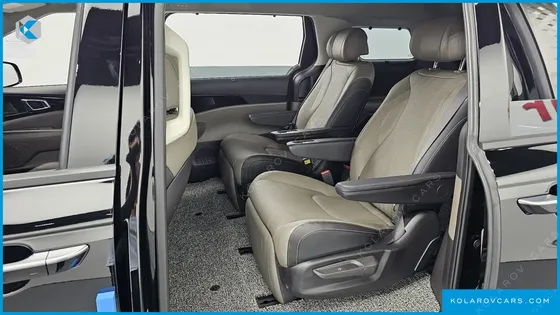 KIA CARNIVAL GASOLINE 7-SEATER GRAVITY