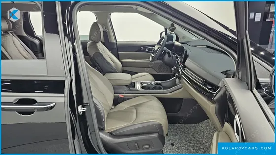 KIA CARNIVAL GASOLINE 7-SEATER GRAVITY