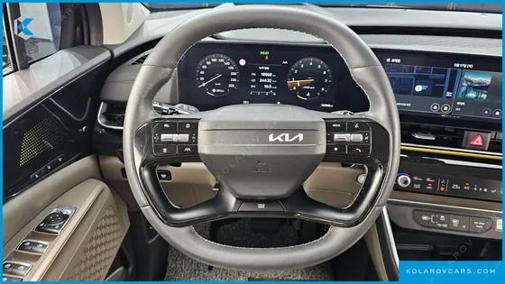 KIA CARNIVAL GASOLINE 7-SEATER GRAVITY