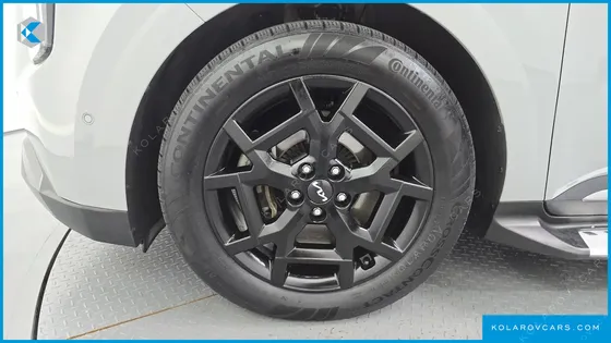 KIA CARNIVAL GASOLINE 9-SEATER GRAVITY