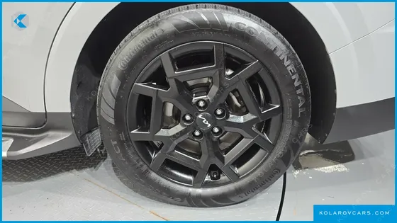 KIA CARNIVAL GASOLINE 9-SEATER GRAVITY