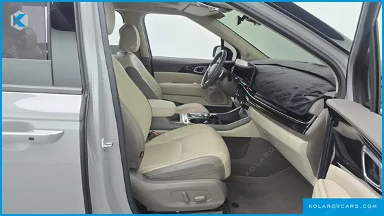 KIA CARNIVAL GASOLINE 9-SEATER GRAVITY