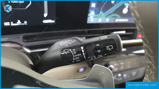 KIA CARNIVAL GASOLINE 9-SEATER GRAVITY