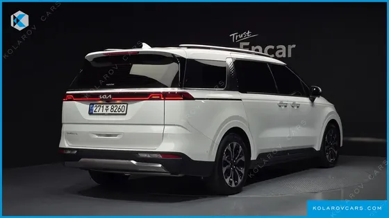 KIA CARNIVAL GASOLINE 7-SEATER SIGNATURE
