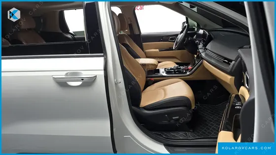 KIA CARNIVAL GASOLINE 7-SEATER SIGNATURE