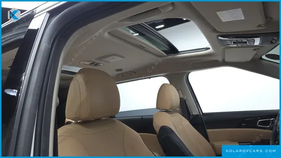 KIA CARNIVAL GASOLINE 7-SEATER SIGNATURE