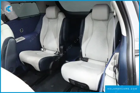 KIA CARNIVAL HEV 9SEATER GRAVITY