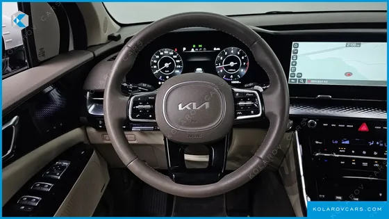 KIA CARNIVAL GASOLINE 7-SEATER HI-LIMOUSINE