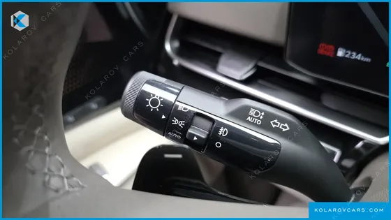 KIA CARNIVAL HEV 7-SEATER X LINE