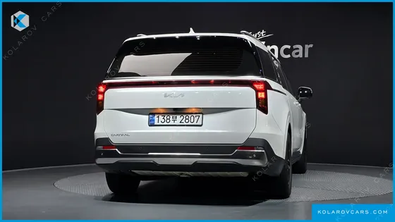 KIA CARNIVAL DIESEL 9-SEATER NOBLESSE