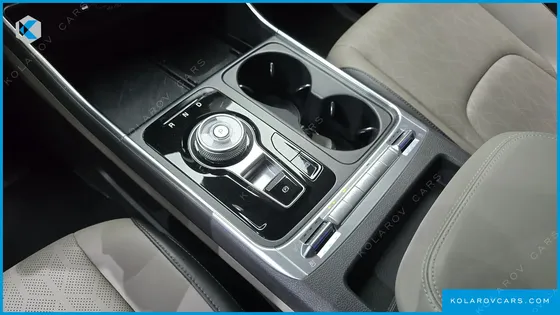KIA CARNIVAL DIESEL 9-SEATER NOBLESSE