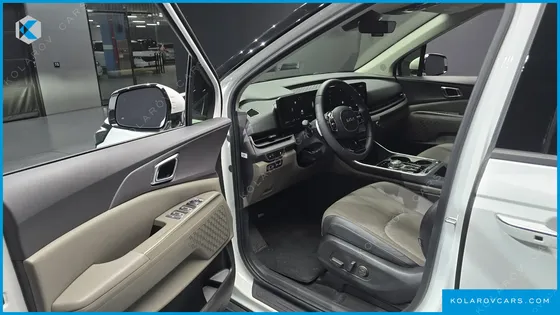 KIA CARNIVAL DIESEL 9-SEATER NOBLESSE