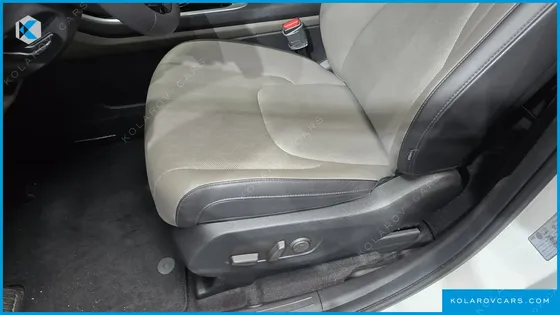 KIA CARNIVAL DIESEL 9-SEATER NOBLESSE