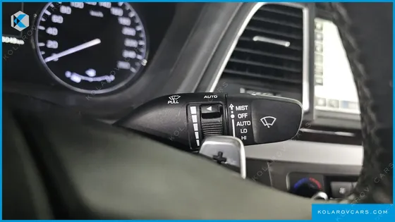 HYUNDAI GENESIS G330 MODERN AWD