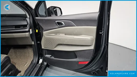 KIA CARNIVAL HEV 9SEATER NOBLESS