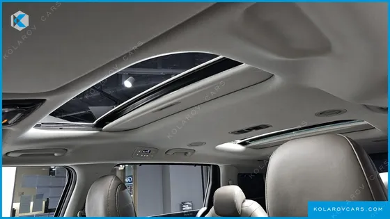 KIA CARNIVAL HEV 9SEATER NOBLESS