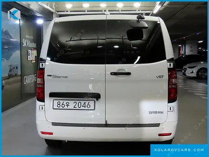 HYUNDAI STAREX VAN 3-SEATER