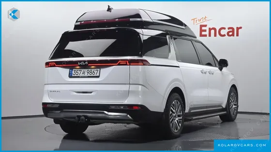 KIA CARNIVAL GASOLINE 9-SEATER SIGNATURE