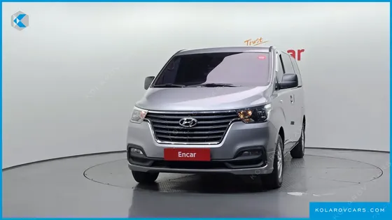 HYUNDAI STAREX VAN 3-SEATER