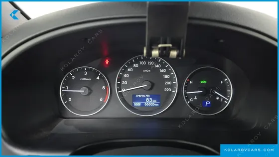 HYUNDAI STAREX VAN 3-SEATER