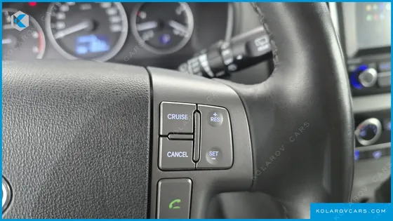 HYUNDAI STAREX VAN 3-SEATER