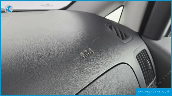 HYUNDAI STAREX VAN 3-SEATER