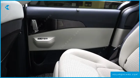 KIA CARNIVAL HEV 7SEATER GRAVITY