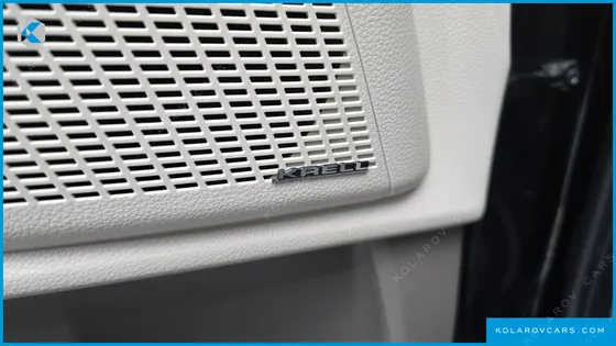 KIA CARNIVAL GASOLINE 9-SEATER HI-LIMOUSINE