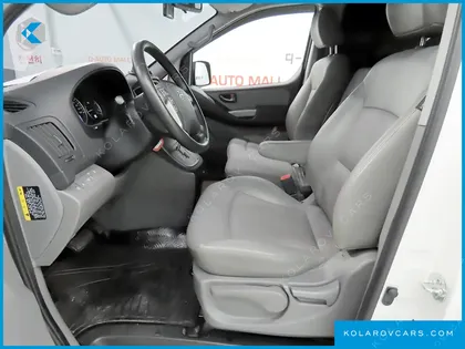 HYUNDAI STAREX VAN 3-SEATER