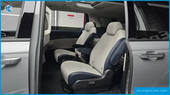 KIA CARNIVAL HEV 9 SEATER X LINE