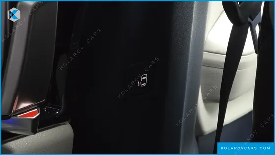 KIA CARNIVAL HEV 9 SEATER X LINE