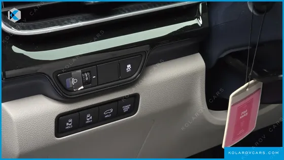 KIA CARNIVAL HEV 9 SEATER X LINE