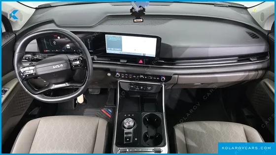 KIA CARNIVAL GASOLINE 9-SEATER PRESTIGE