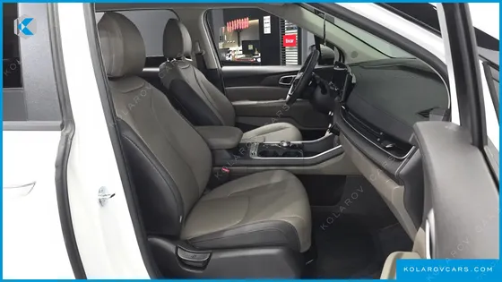 KIA CARNIVAL GASOLINE 9-SEATER PRESTIGE