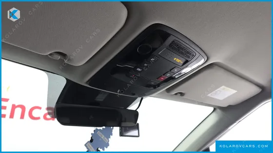 KIA CARNIVAL GASOLINE 9-SEATER PRESTIGE