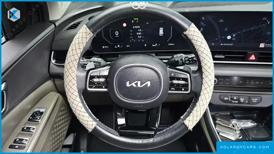 KIA CARNIVAL GASOLINE 7-SEATER NOBLESSE