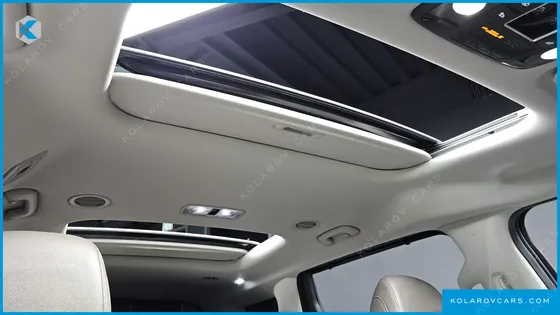 KIA CARNIVAL GASOLINE 7-SEATER NOBLESSE