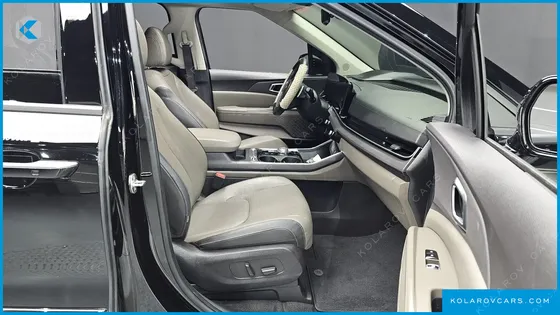 KIA CARNIVAL GASOLINE 7-SEATER NOBLESSE
