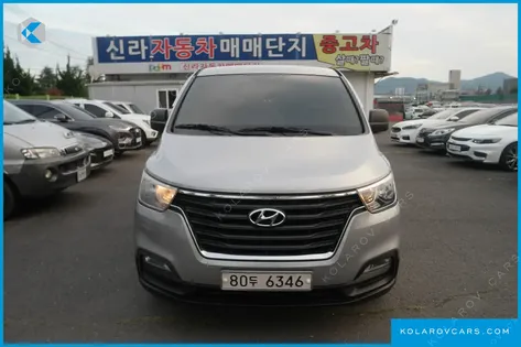 HYUNDAI STAREX VAN 3-SEATER