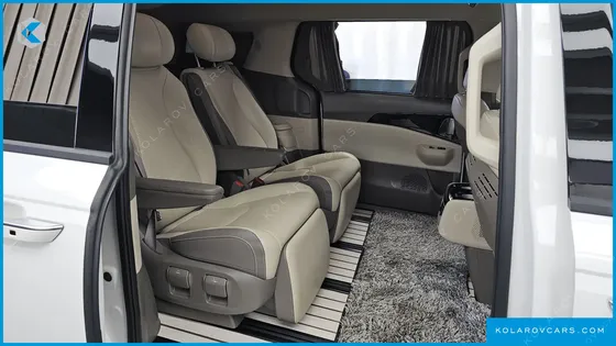 KIA CARNIVAL HEV 7-SEATER HI LIMOUSINE