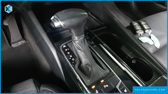 KIA K7 3.0 LPI LUXURY (RENTAL CAR)