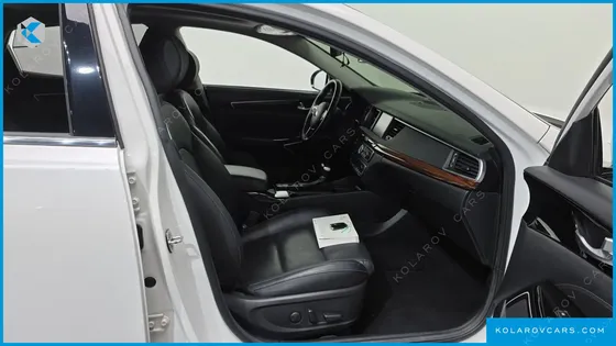 KIA K7 3.0 LPI LUXURY (RENTAL CAR)