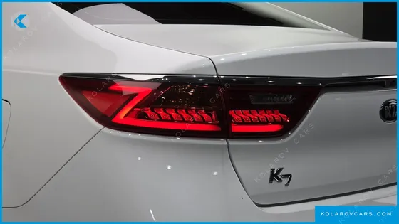 KIA K7 3.0 LPI LUXURY (RENTAL CAR)