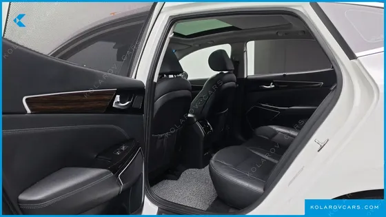 KIA K7 3.0 LPI LUXURY (RENTAL CAR)