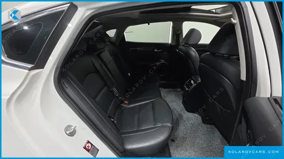 KIA K7 3.0 LPI LUXURY (RENTAL CAR)