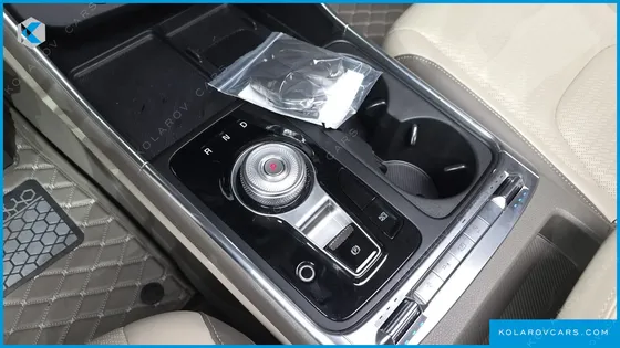 KIA CARNIVAL DIESEL 7-SEATER GRAVITY