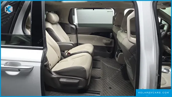 KIA CARNIVAL DIESEL 7-SEATER GRAVITY