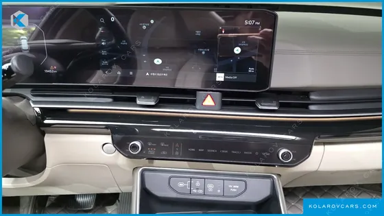 KIA CARNIVAL DIESEL 7-SEATER GRAVITY
