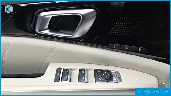 KIA CARNIVAL DIESEL 7-SEATER GRAVITY