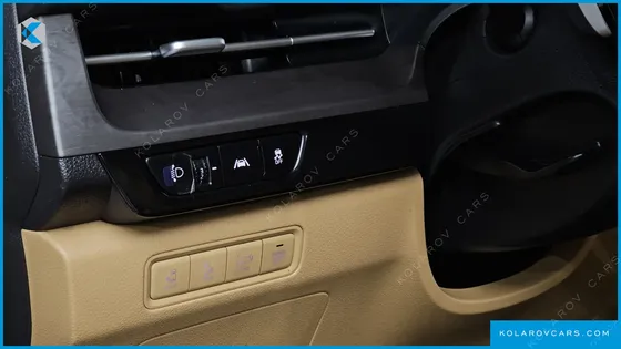KIA CARNIVAL DIESEL 7-SEATER SIGNATURE